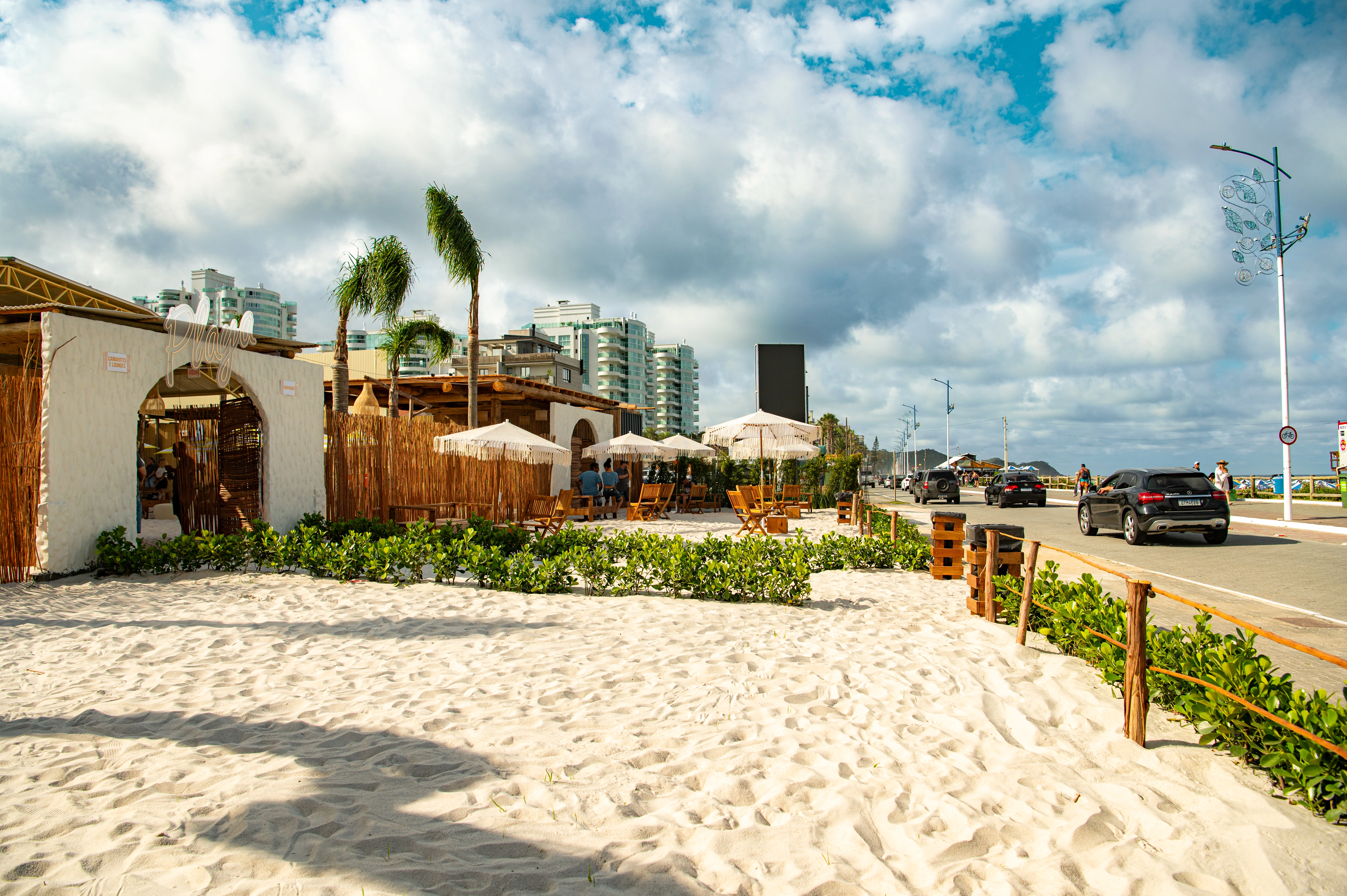 Espacos abertos do Playa Beach Club